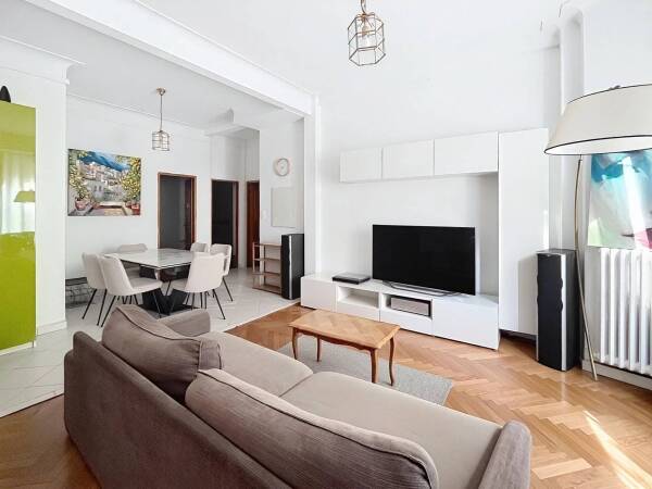 Appartement  - 4 pièces  - 81.56 m² -  529 000 € - À vendre 