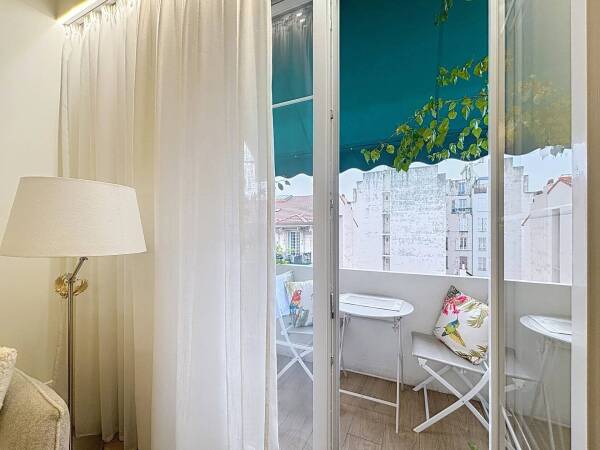 Appartement  - 2 pièces  - 45.0 m2 -  327 000 € - À vendre 