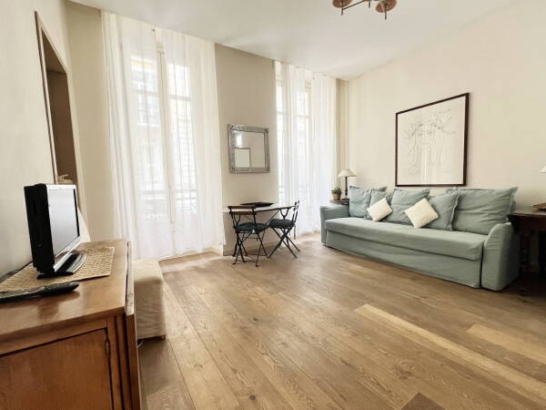 Appartement  - 2 pièces  - 34.0 m² -  320 000 € - À vendre 