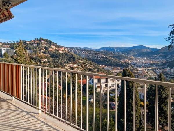 Appartement  - 4 pièces  - 100.87 m² -  599 000 € - À vendre 