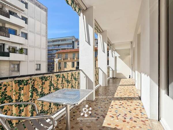 NICE - MUSICIENS - 3 pièces - terrasse - proche centre-ville et mer