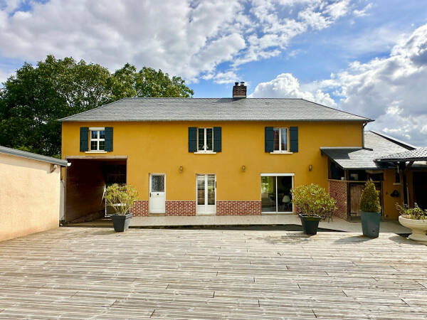 Belle maison rénovée de 120m² sur un terrain de 1533m²
