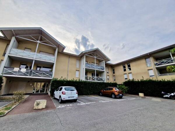 Bel Appartement T3 en rez de jardin avec garage