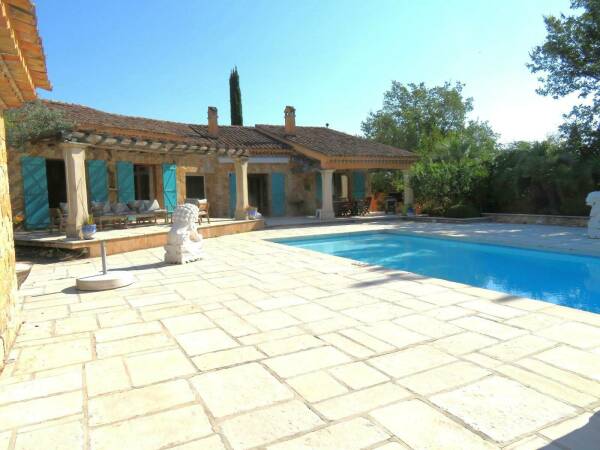 Maison à Figanières (83830)