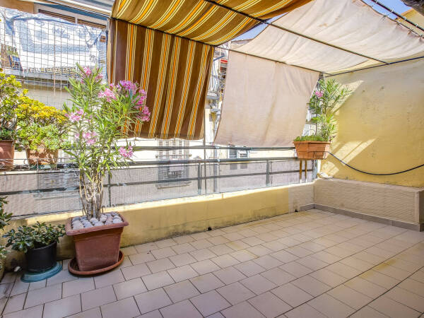 Appartement  - 2 pièces  - 33.0 m² -  275 000 € - À vendre 