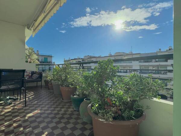 Appartement  - 3 pièces  - 65.0 m2 -  730 000 € - À vendre 