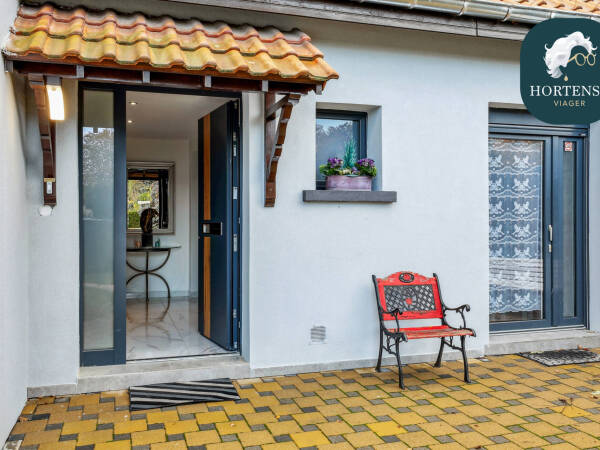 NUE PROPRIÉTÉ À HOMBOURG-HAUT