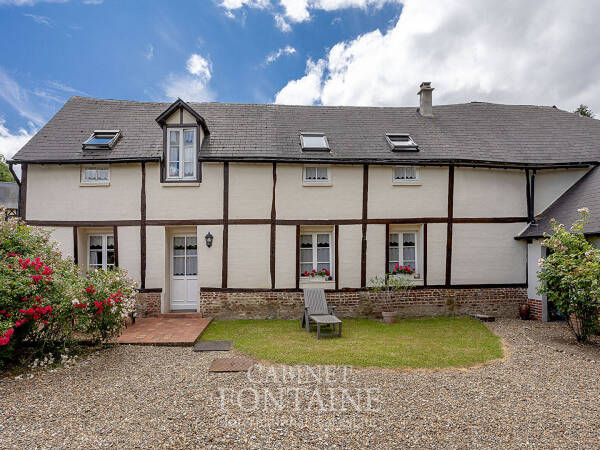 PROPRIETE 2 maisons et annexes