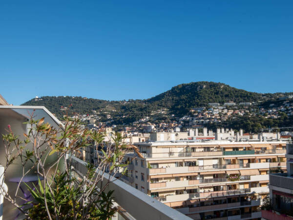 Appartement  - 5 pièces  - 108.0 m2 -  865 000 € - À vendre 