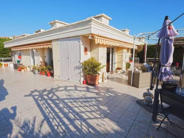 Appartement  - 3 pièces  - 88.0 m2 -  486 000 € - À vendre 