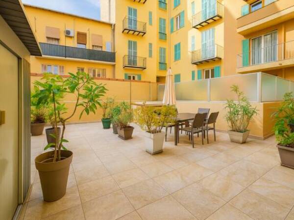 Appartement  - 4 pièces  - 89.05 m2 -  472 500 € - À vendre 