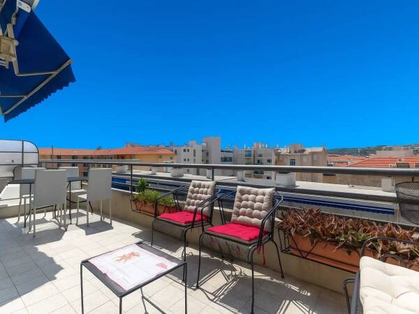 Appartement  - 3 pièces  - 50.07 m2 -  620 000 € - À vendre 