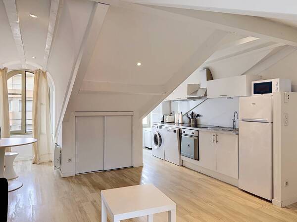 Appartement  - 2 pièces  - 41.9 m² -  315 000 € - À vendre 