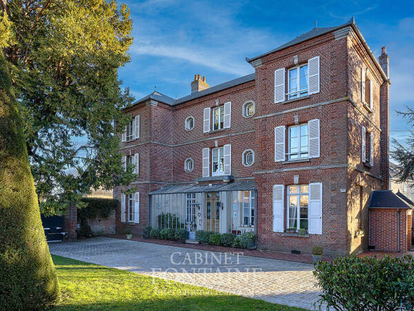 DEMEURE DE CARACTERE