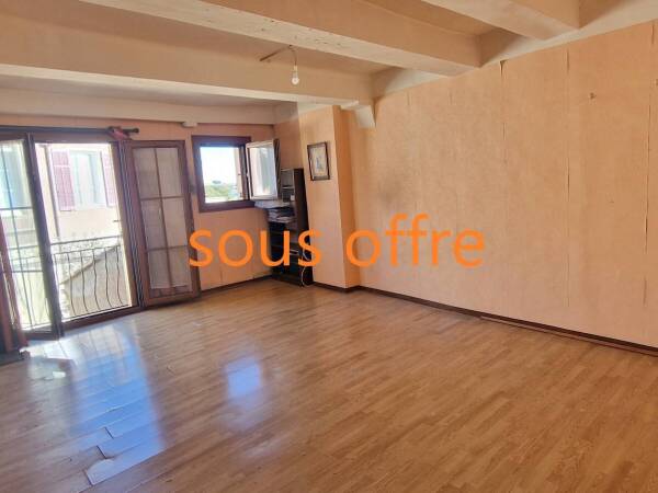 Achat studio Roquebrune sur argens - SOUS OFFRE -