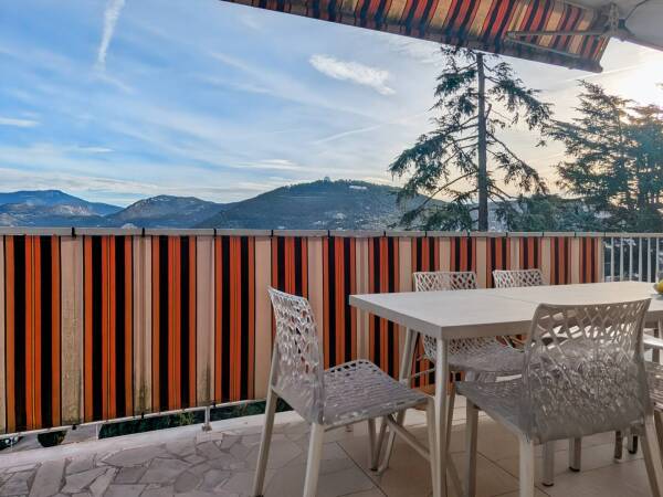 Appartement  - 4 pièces  - 100.87 m2 -  599 000 € - À vendre 