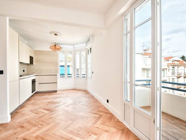 Appartement  - 3 pièces  - 56.19 m2 -  599 000 € - À vendre 
