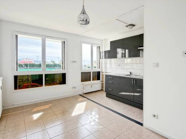 NICE - PARC IMPERIAL - STUDIO avec vue dégagée