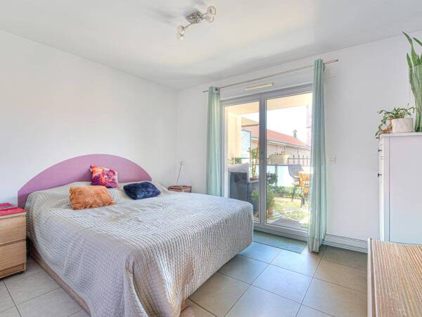 Appartement  - Appartement  - 4 pièces  - 76.0 m² -  495 000 € - À vendre 