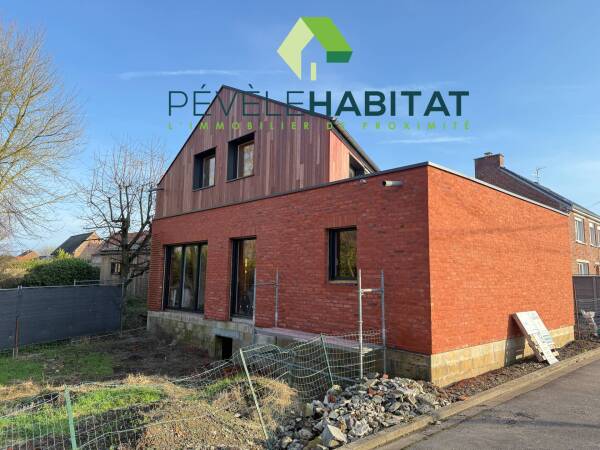 Clos couvert, 175m²