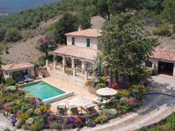 Villa avec vue panoramique