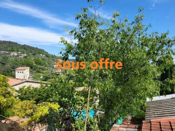 Vente maison de village à Callas en exclusivité - SOUS OFFRE
