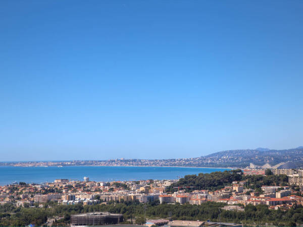 Appartement  - 2 pièces  - 51.17 m² -  330 000 € - À vendre 