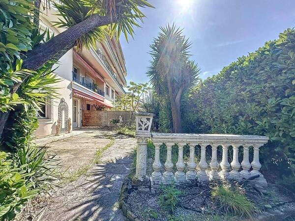 Appartement  - 3 pièces  - 89.01 m² -  620 000 € - À vendre 