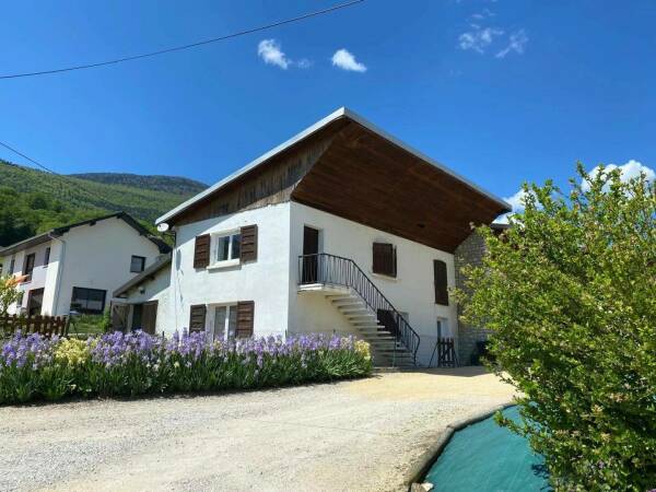 Location Maison Rénovée T4 à La Motte Servolex