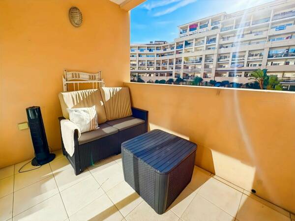 2  pièces Cannes La Bocca