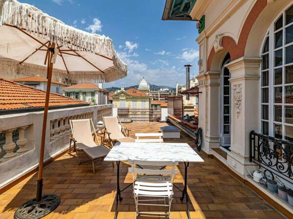 NICE LIBERATION - DUPLEX DERNIER ETAGE