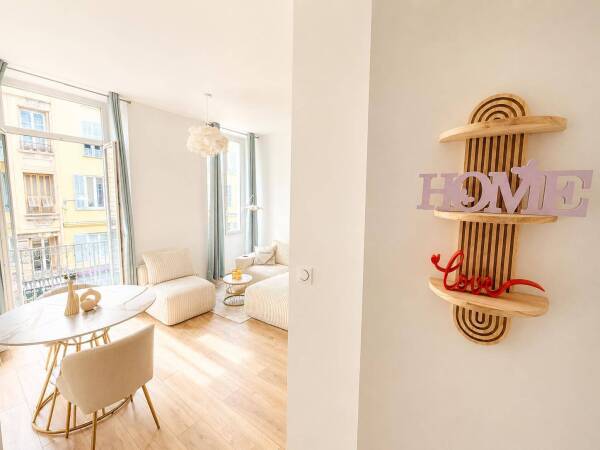 Appartement  - 2 pièces  - 29.27 m² -  289 000 € - À vendre 