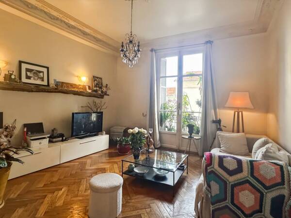 Appartement  - 2 pièces  - 55.08 m2 -  242 000 € - À vendre 