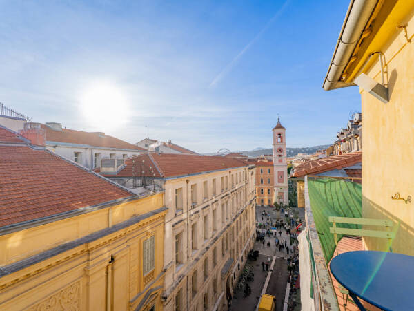 Appartement  - 6 pièces  - 174.3 m2 -  1 490 000 € - À vendre 