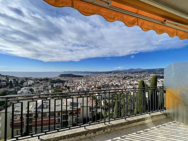 Appartement  - 2 pièces  - 61.0 m² -  599 000 € - À vendre 