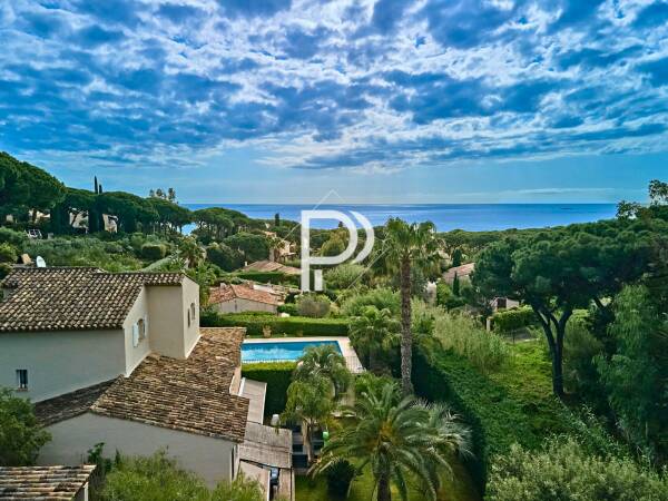 Villa d’exception avec vue mer panoramique
