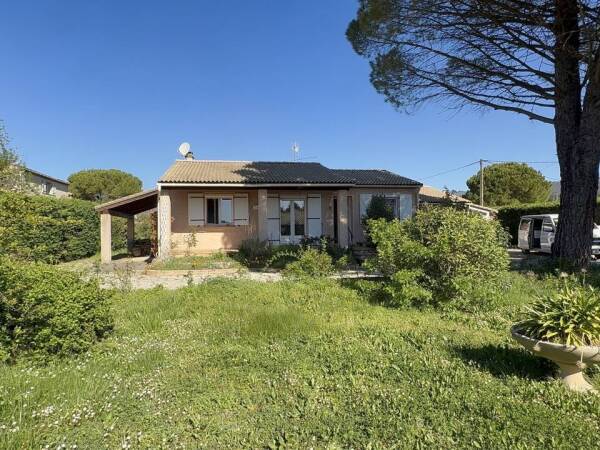 Villa F3 à vendre à Figanières (Var) – 399 900 € FAI – Terrain 1200 m² avec emplacement piscine idéal