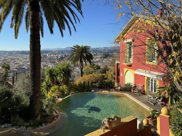 Maison  - 7 pièces  - 199.25 m² -  2 900 000 € - À vendre 