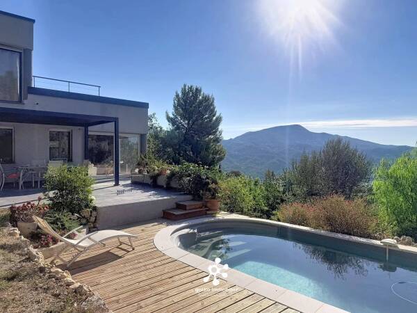 Appartement 7 pièces 226 m² · à Carros · 226 m² · 949 000 €