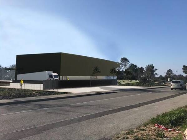 A louer Entrepôts de 900 à 1500 m2 ZI de Signes.