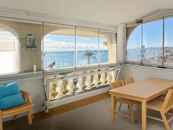 Appartement  - 2 pièces  - 39.38 m² -  385 000 € - À vendre 