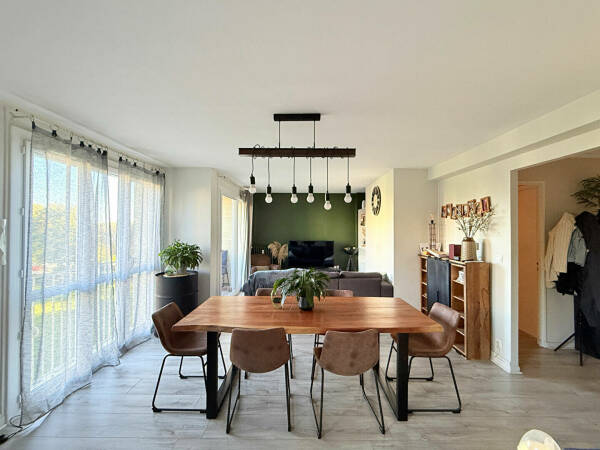 Beau T3 de 87 m² avec balcon, cave et parking ?Résidence sécurisée