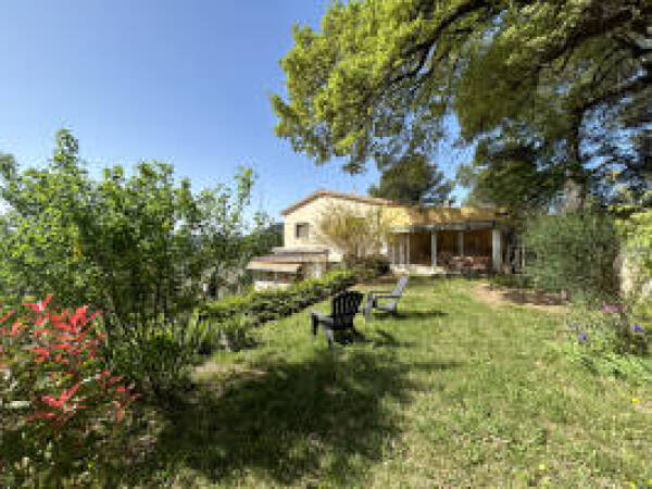 Maison à Salernes