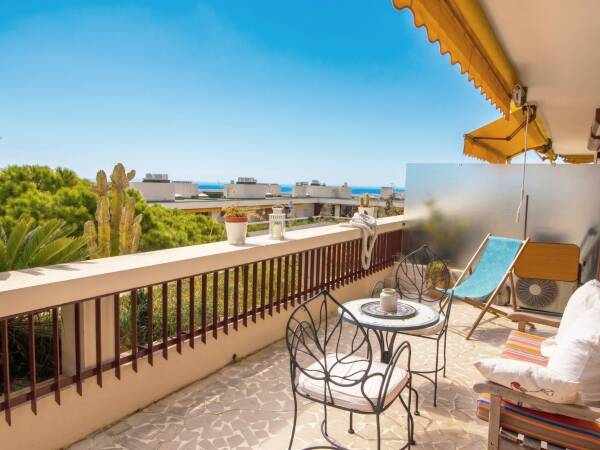 Appartement  - 3 pièces  - 68.14 m² -  550 000 € - À vendre 