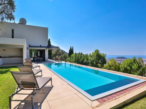 Maison  - Maison d'architecte  - 6 pièces  - 310.0 m² -  3 300 000 € - À vendre 
