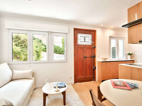 Appartement  - Appartement  - 2 pièces  - 22.24 m² -  235 000 € - À vendre 