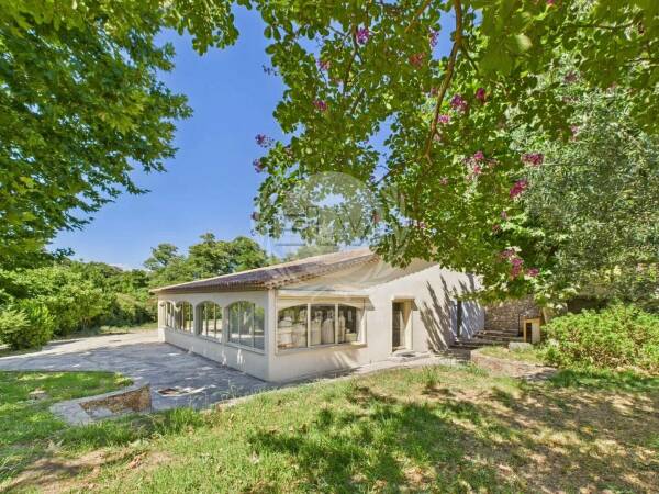 Maison PLAN DE LA TOUR