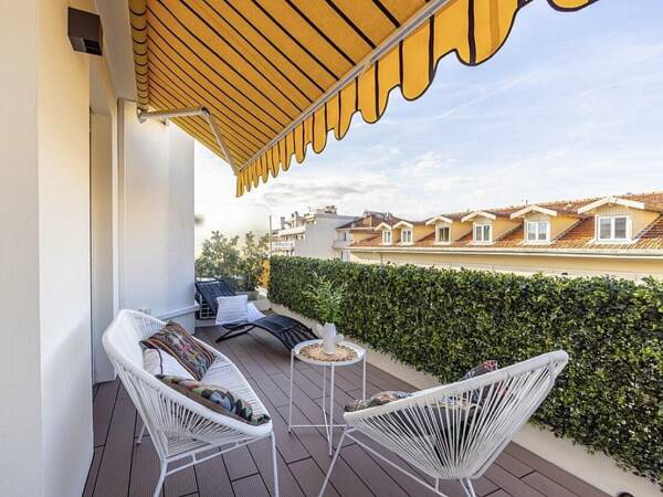 Appartement  - 2 pièces  - 40.61 m2 -  595 000 € - À vendre 