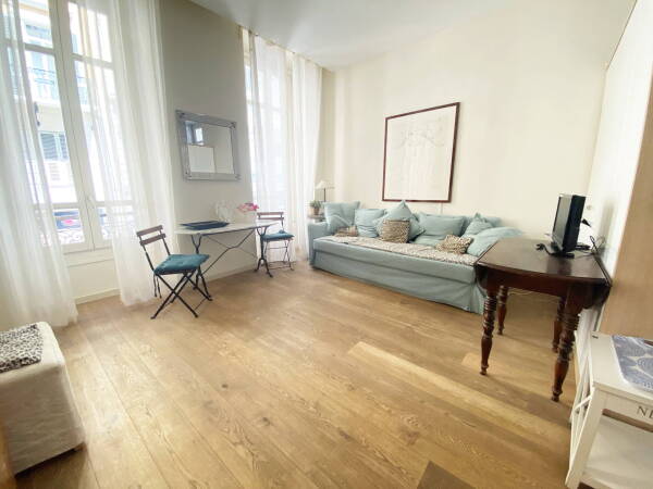 Appartement  - 2 pièces  - 34.0 m2 -  320 000 € - À vendre 