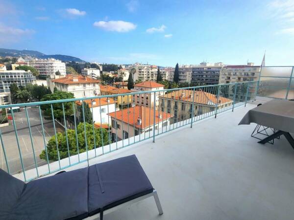 Appartement à Nice (06100)